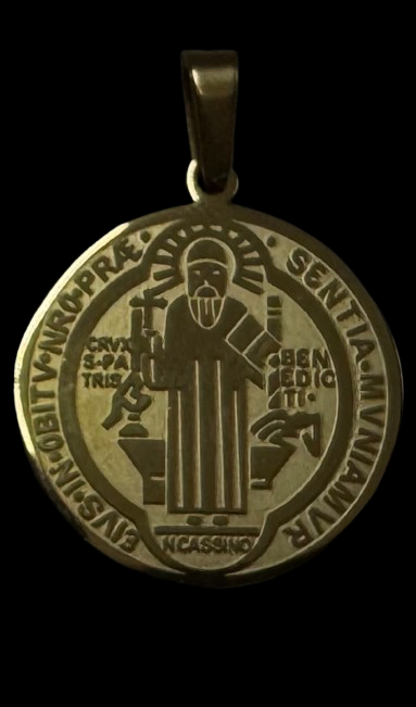 Dije "San Benito" Circular